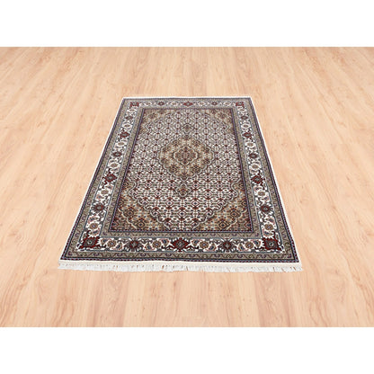 3'8"X6' Wool And Silk Fish Medallion Design Tebraz Mahi Handknotted Rug