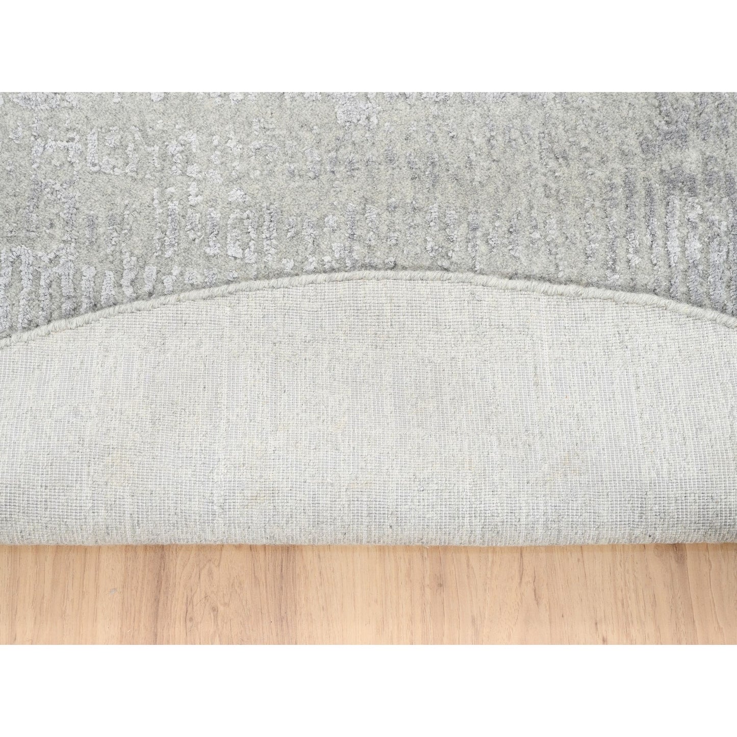 Rug 6'x6' Hand Loomed Wool and Silk Gray Fine Jacquard Round