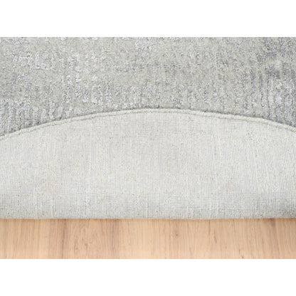 Rug 6'x6' Hand Loomed Wool and Silk Gray Fine Jacquard Round