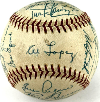 1962 Chicago White Sox Team Signed Baseball (30)
