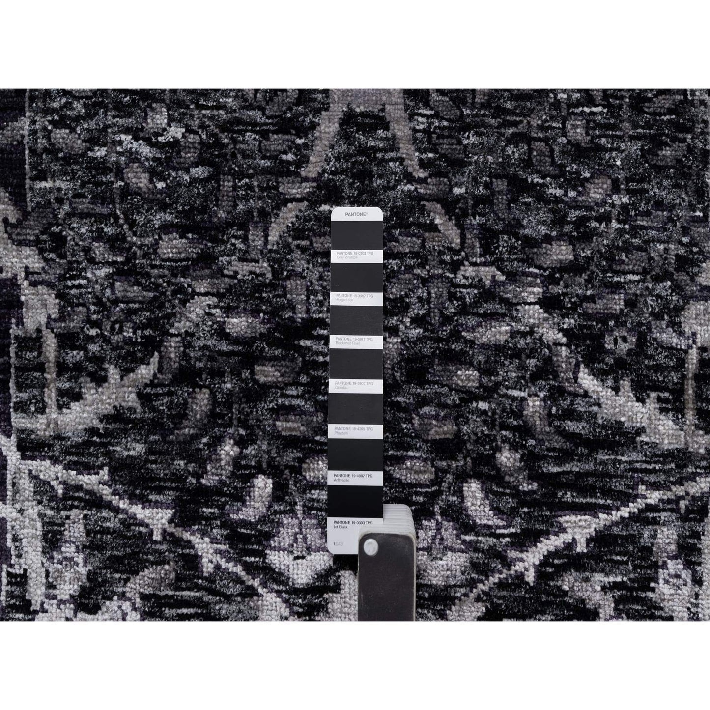 8'1"X10' Black Lush And Plush Hand Knotted Leaf Design Wool And Silk Rug