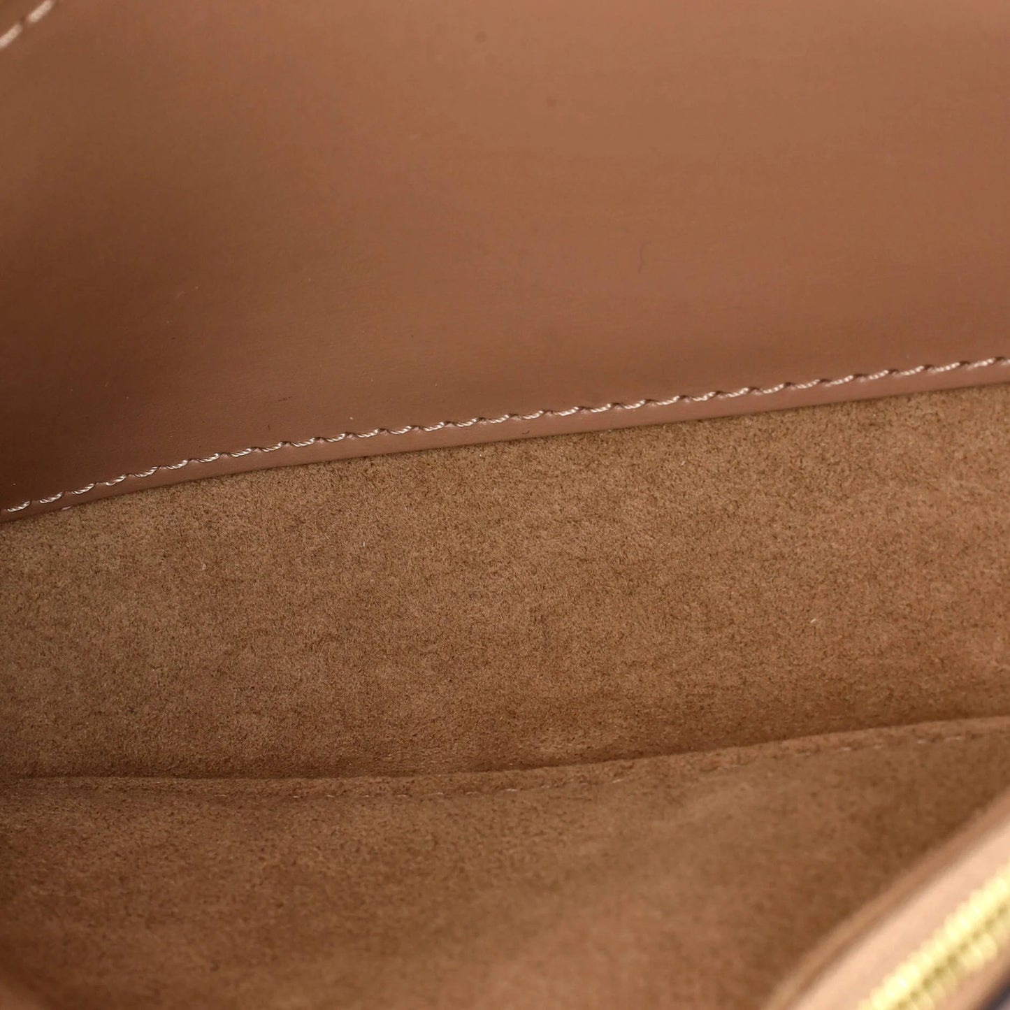 Louis Vuitton Chain Louise Clutch Studded Leather Gm