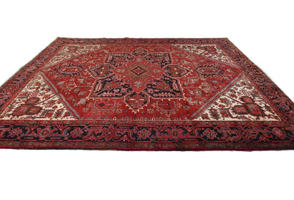 Vintage Serapi Handmade Oriental Rug Classic