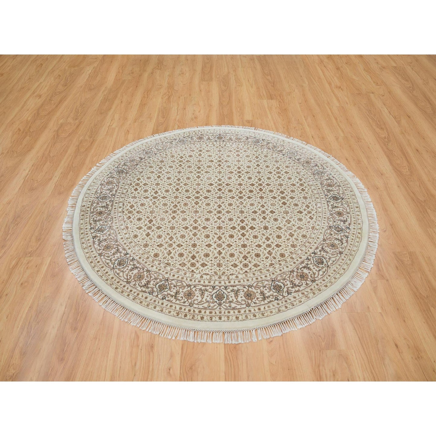 6'3"X6'3" Ivory 250 Kpsi Wool Hand Knotted Herrita Design Round Rug