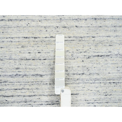 7'10"X7'10" Ivory Wool Hand Loomed Plain Modern Striae Design Round Rug