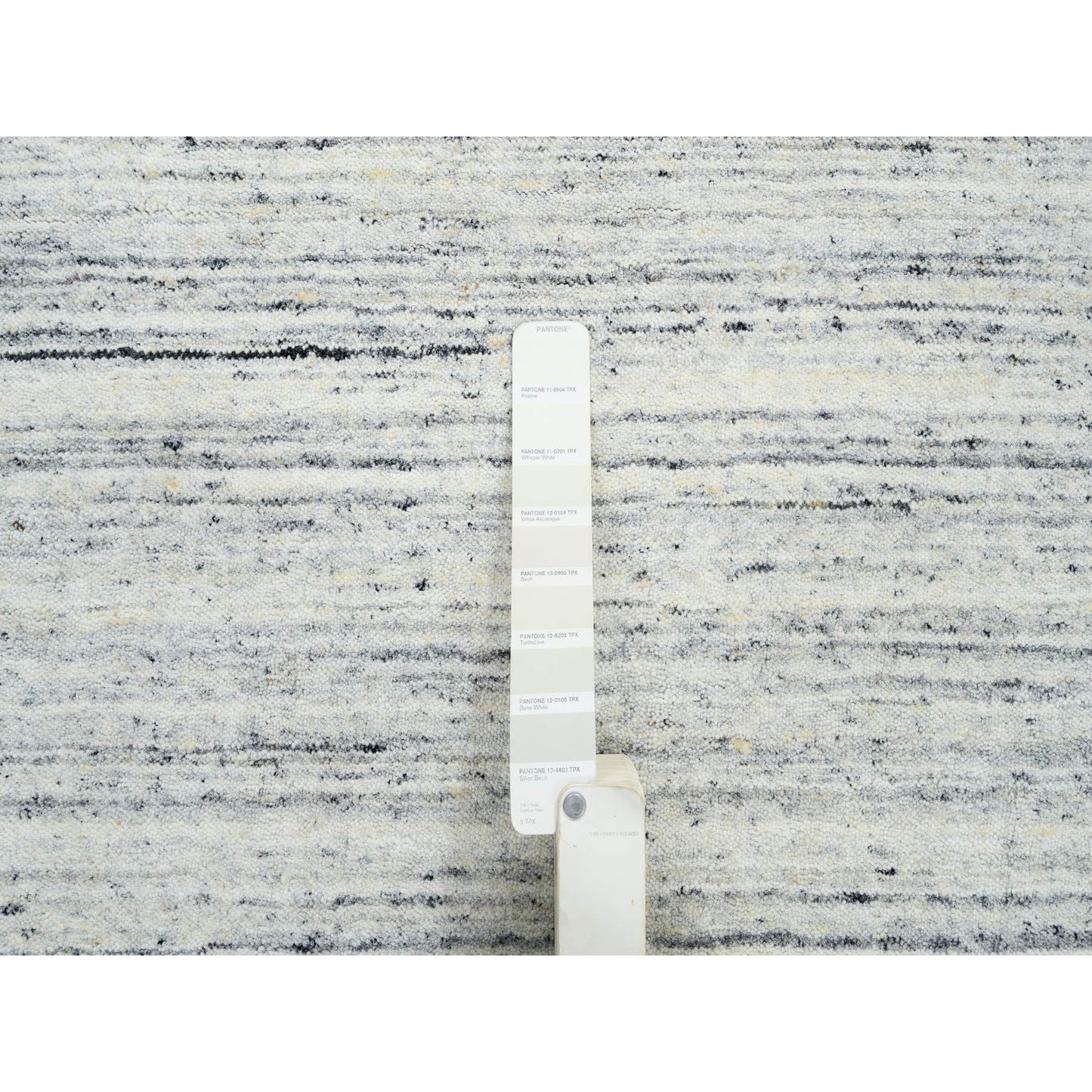 11'10"X11'10" Ivory Modern Striae Design Pure Wool Hand Loomed Round Rug