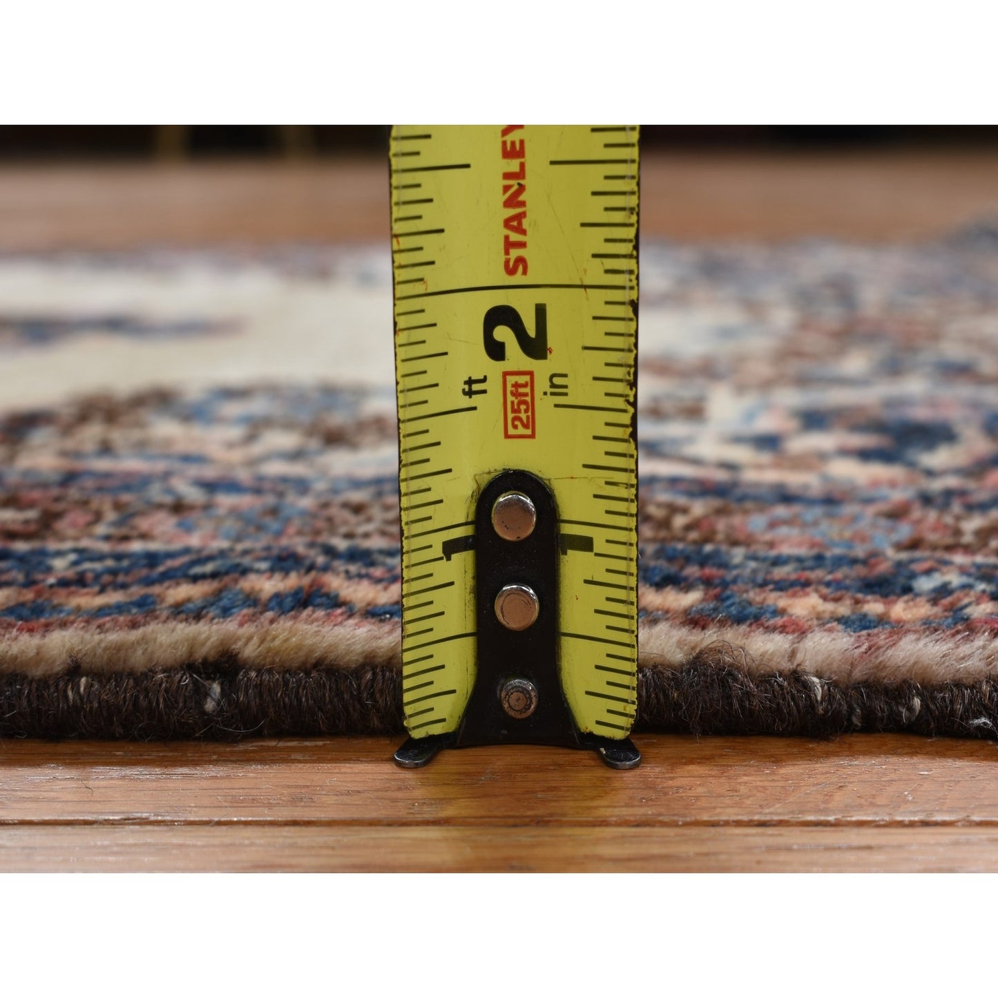 2'X4' Ivory Antique Sarouk Mat Hand Knotted Wool Open Field Medallion Rug