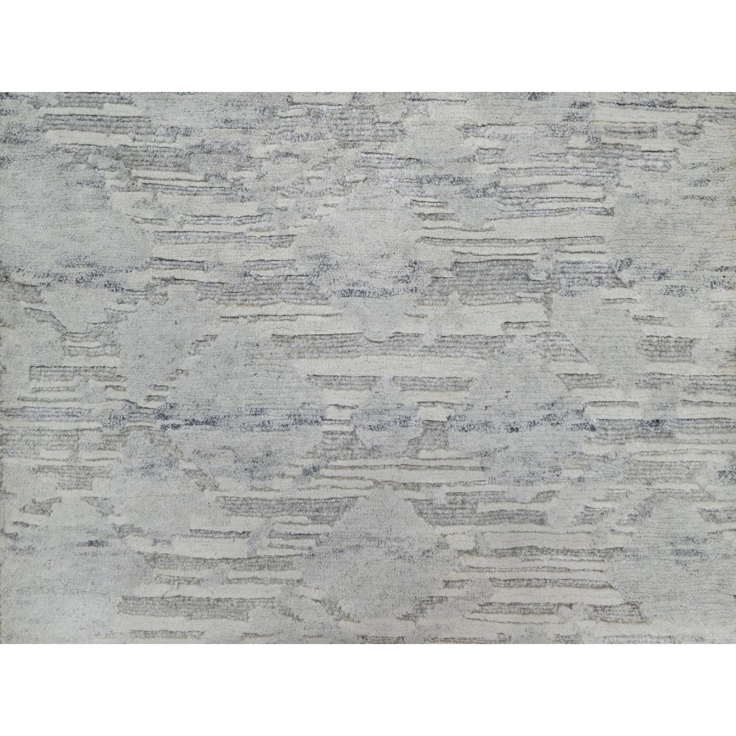 2'x3' Pastel Gray Modern Design Undyed Natural Wool Hand Knotted Mat Rug
