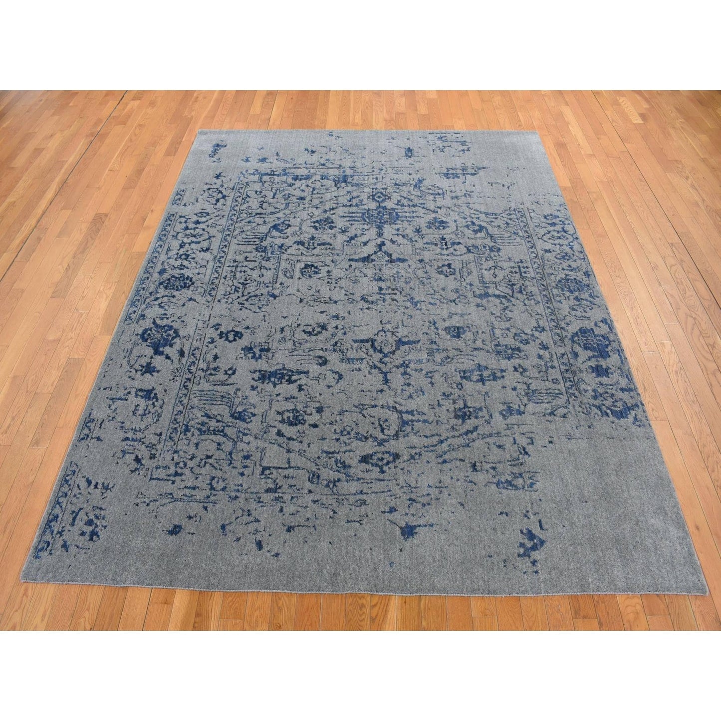 7'10"X10' Battleship Gray Jacquard Hand Loomed Hand Knotted Pure Wool Rug