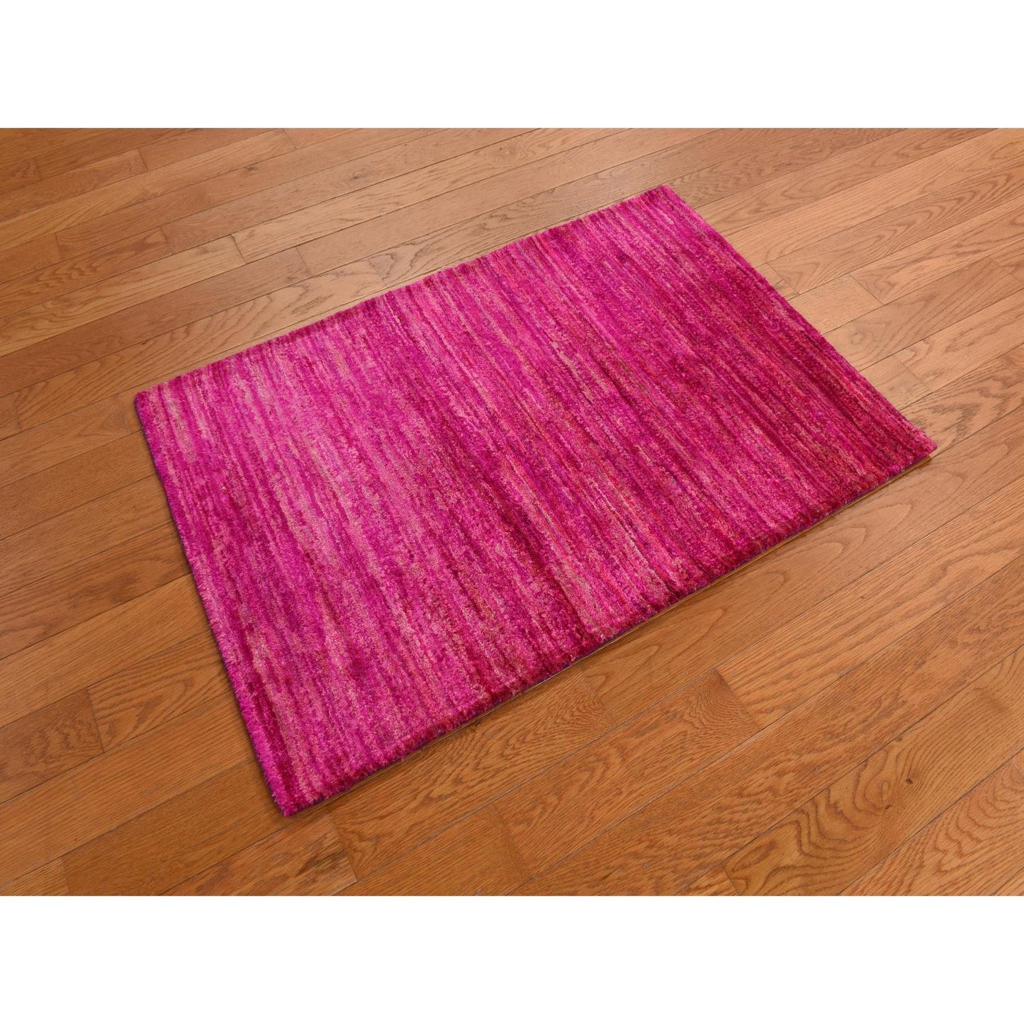 2'1"X3'1" Bright K Plain Solid Design Pure Sari Silk Hand Knotted Mat Rug