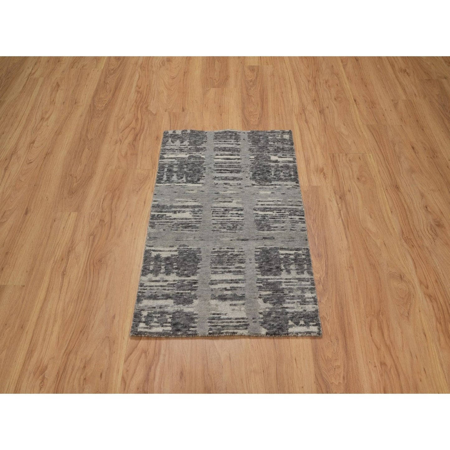 2'X3'1" Gray Modern Mat Rug Criss Cross Erased Design Hand Knotted Wool