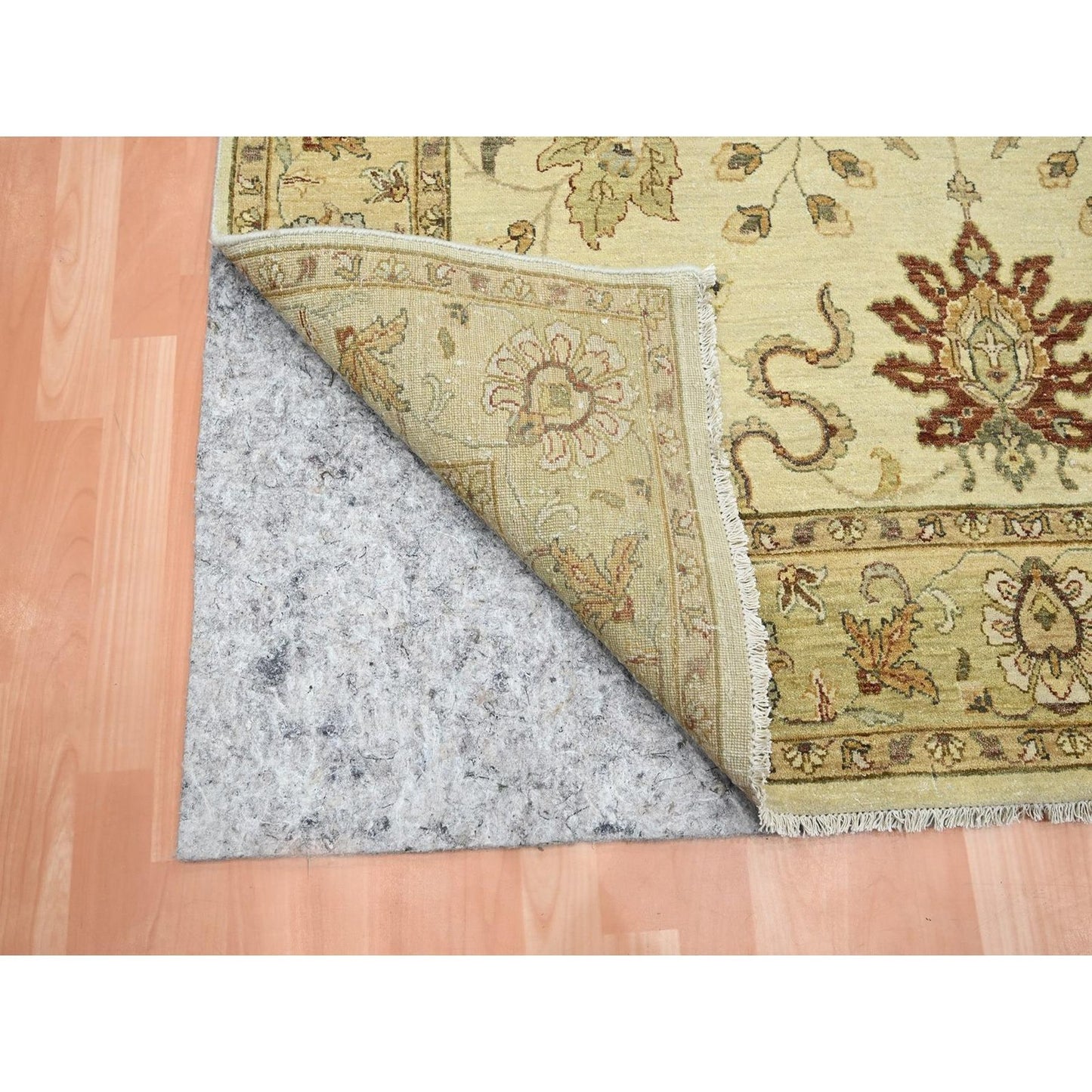 5'5"X8'1" Ivory Agra Ziegler Design Leaf Pattern Hand Knotted Wool Rug