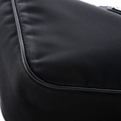 Prada Re-Edition 2005 Shoulder Bag Tessuto Small