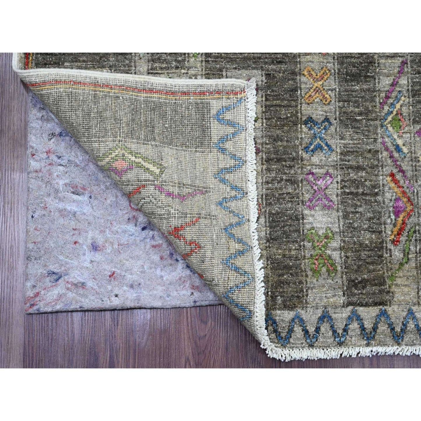 5'8"X8'10" Gray Moroccan Berber Influence Pattern Wool Hand Knotted Rug