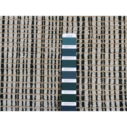 4'X5'10" Green Modern Criss Cross Design Pure Wool Hand Knotted Rug