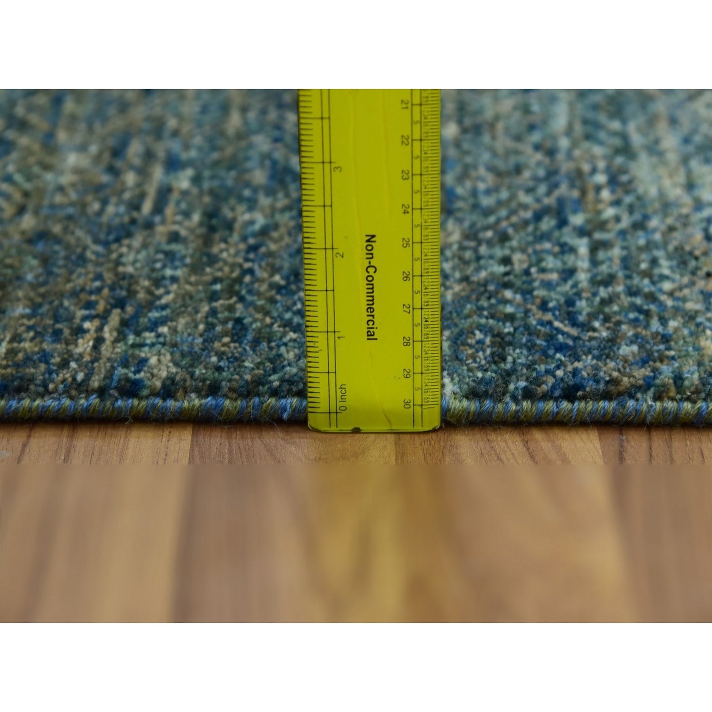 2'6"X10'1" Green Hand Knotted Kohinoor Herrita 100% Wool Oriental Rug