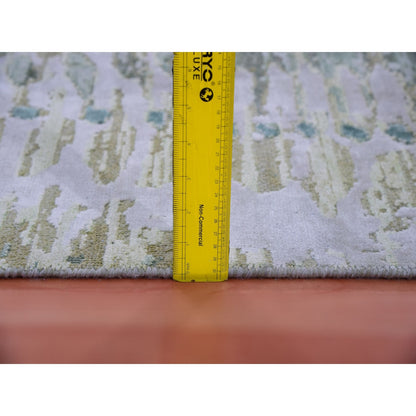 2'X3' Greener Pastures Hand Knotted Silk Crocodile Safari Design Mat Rug