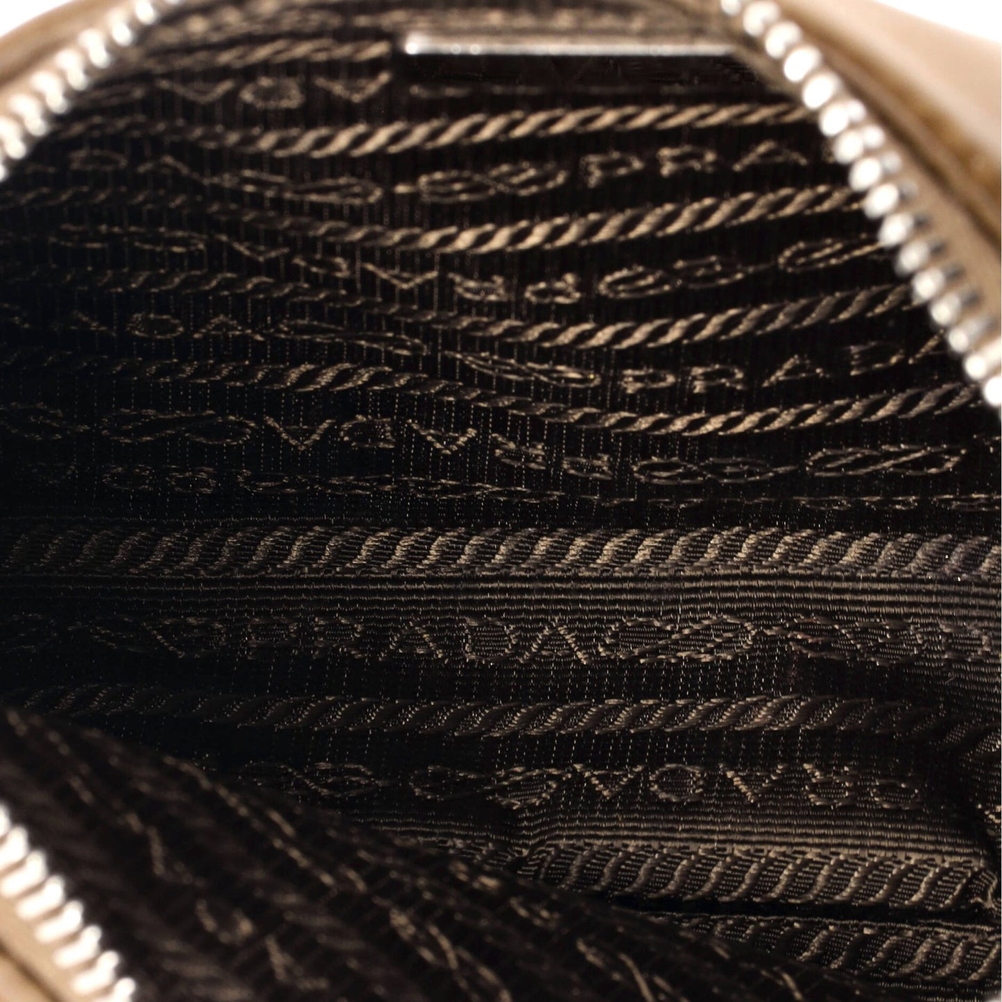 Prada Re-Edition 2005 Shoulder Bag Tessuto Small