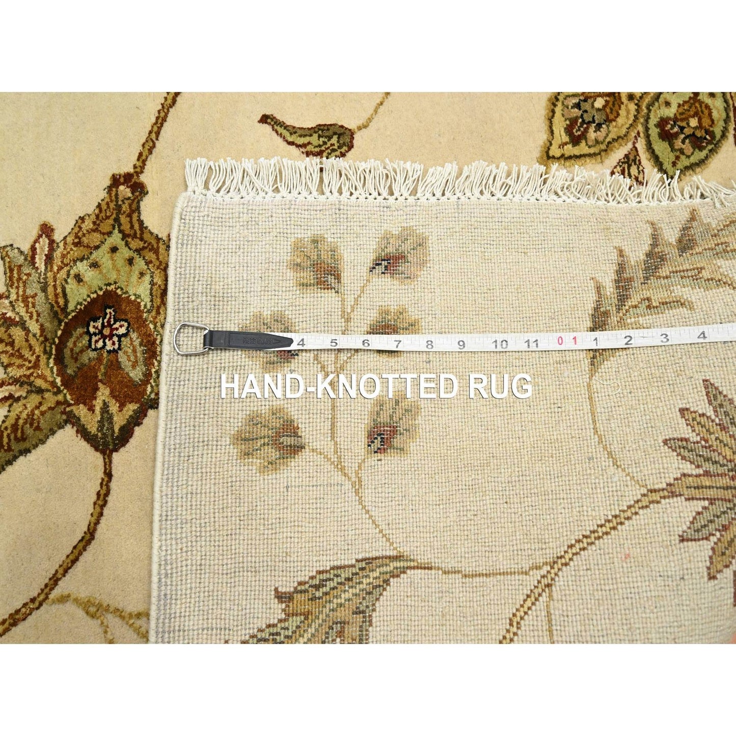 4'X6' Parchment White Botanical Design Wool And Silk Hand Knotted Rug