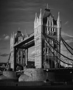 R Von Gotz Tower Bridge, London 